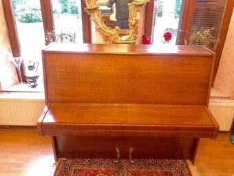 Steinway&Sons klavír Mod-V125 Mint stav - 4