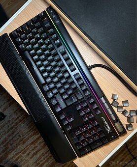 HyperX Alloy Elite RGB MX Red UK LAYOUT - 4