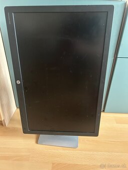 HP EliteDisplay E242 2ks - 4