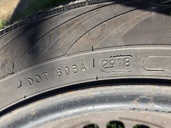 Plechové disky + zimné pneu 215/55 R16 - Volvo, Ford - 4