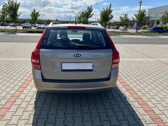 Kia Ceed 1.4 66kw ČR klima serviska - 4