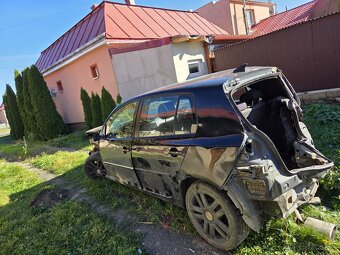 Vw golf 5 1.9 77kw - 4