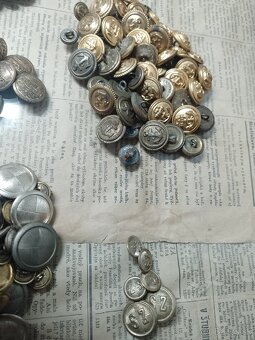 Gombíky socializmus - 4