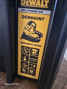 Predám bezuhlíkovú klincovačku DeWALT - 4