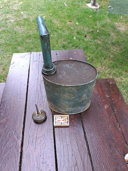 DVE O L E J N I Č K Y. - 4