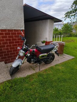 Honda dax st 125 - 4