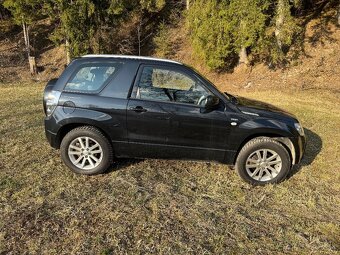 Suzuki Grand Vitara 1.9 DDiS 3dverová - 4