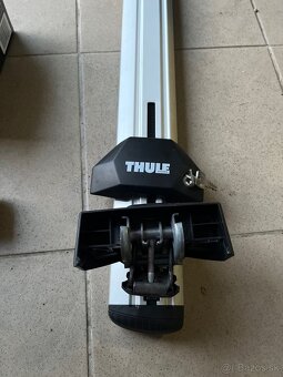 Predám priecnik thule na vw Multivan T5, T6 - 4