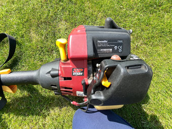 Predám benzínový vyžínač / krovinorez Homelite F3040 - 4
