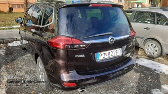 Opel Zafira Tourer 2.0 CDTi ECOTEC 165k Cosmo - 4