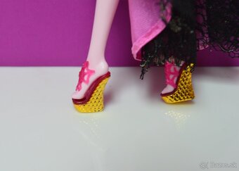 Monster High bábiky Draculaura, Spectra - 4
