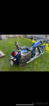 HONDA shadow 750 - 4