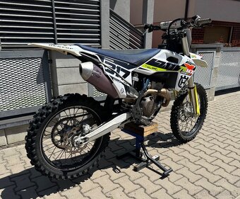 FC 350 2019 - 4