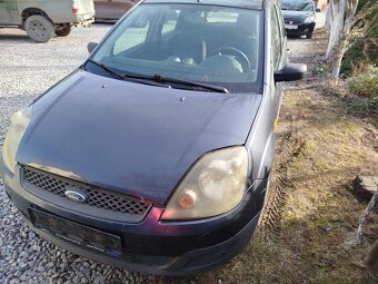 Rozpredám Ford fiesta 1.4 50kw 2005 - 4