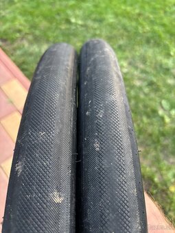 Plášťe Maxxis Velocita 700x40c - 4