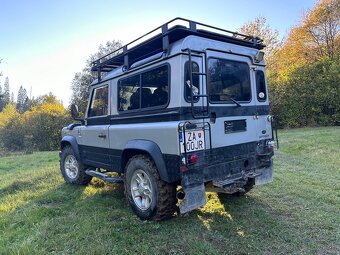 Land Rover Defender 90 - 4