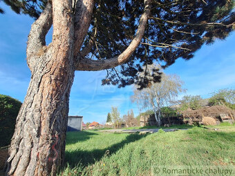 Stavebný pozemok v kľudnej časti podunajskej obce Kravany - 4