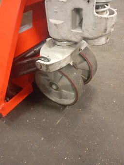 Predám paletovy vozik - 4