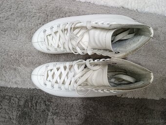 Dievcenske/damske korcule vel. 38 - 4