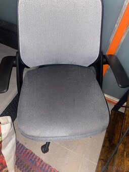 Kancelarsky stol a stolicka - 4