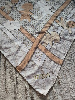 Dámska šatka Guess - 4