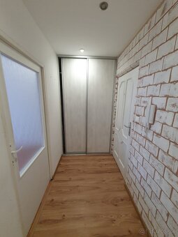 Veľký 3-izbový byt Trstená centrum - - 4