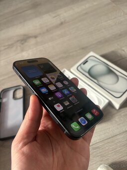 iPhone 15 Black 256GB Zaruka - 4