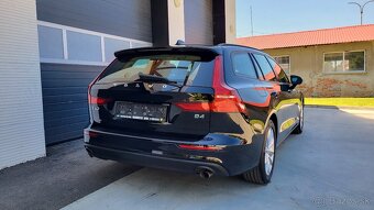 Volvo V60 B4 Momentum A/T - 4