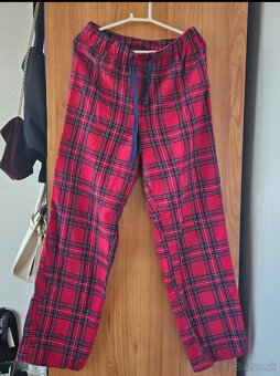 Červené kockované pyžamo
S/36/8 Vel'mi dobré LC Waikiki - 4