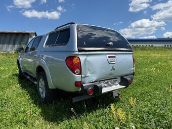 Mitsubushi L200 - 4