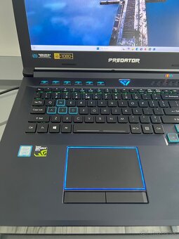 Herný notebook Acer Predator Helios 500 - 4
