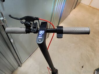 Elektrokolobežka Xiaomi Electric Scooter - 4