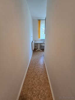 Prenájom 1 izbového bytu Západ Poprad - 4