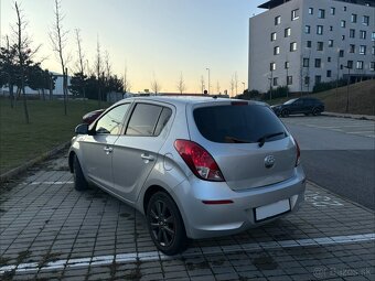 Predám Hyundai i20 - 4