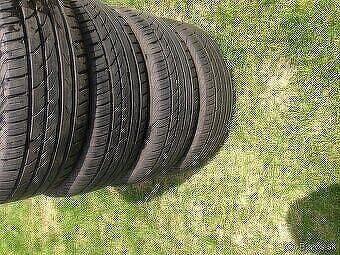 Letné pneumatiky 205/55 R17 8mm ako nove - 4