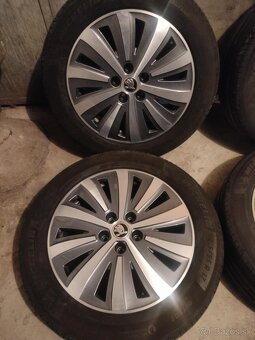 4ks alu disky orig. Škoda 5x112 R17 pneu 215/55 R17 50% - 4