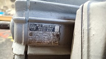 Elektromotor MEZ 0,7kW 900ot/min - 4