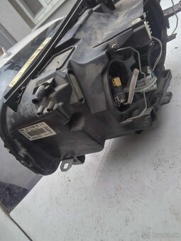 BMW E81 E82 E87 E88 PRAVE SVETLO XENON D1S EU 7170292 - 4