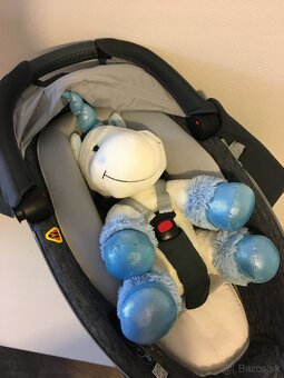 Maxi cosi Jade so zakladnou Familyfix 3 - 4