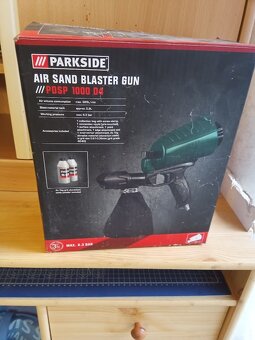 GARÁŽOVÝ VÝPREDAJ - 4