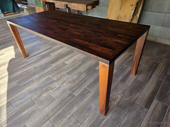 Jedalenský stôl - 4