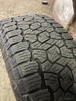Toyo open country at2 255/70 r18 90% - 4
