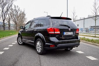 Fiat Freemont 2.0 16V MultiJet 4x4 A/T - 4