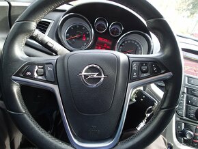 Opel Astra 2012 - 4