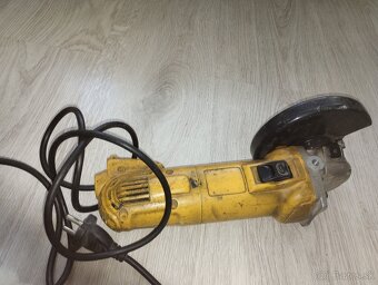 Dewalt - 4