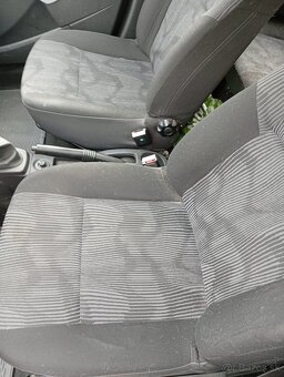Dacia Sandero 1.6 MPI - 4