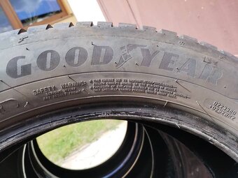 Predám 4 celoročné pneumatiky Goodyear VECTOR 4 SEASONS - 4