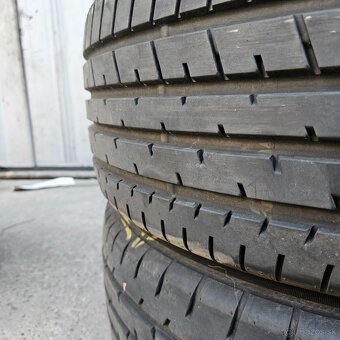 225/55 r19 Toyo - 4