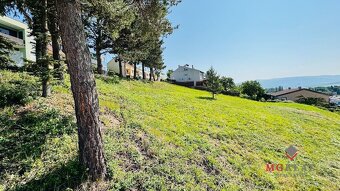 Na predaj slnečný stavebný pozemok 631 m2 v Partizánskom – č - 4