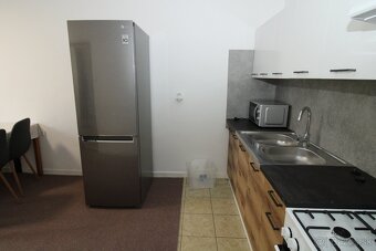 BRANDreal – prenájom 3 iz. bytu s lodžiou, 63 m2 na A. Hlink - 4